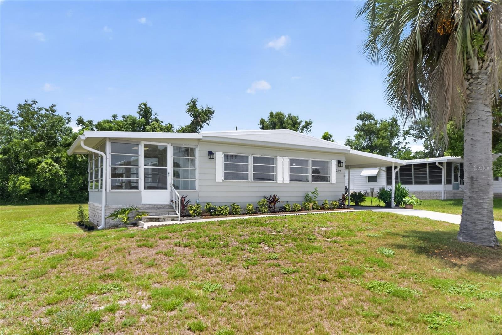 ZELLWOOD STATION; CITRUS RIDGE VILLA CONDO - Residential