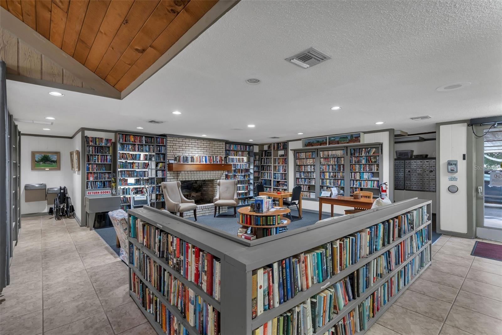 ZELLWOOD STATION; CITRUS RIDGE VILLA CONDO - Residential