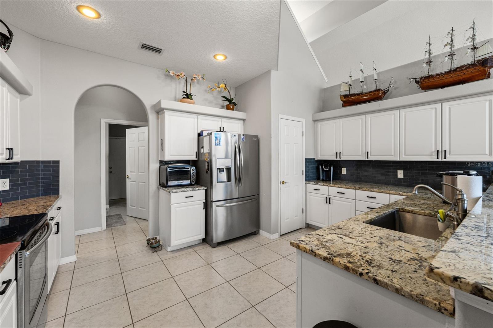 SUNSET RIDGE - Residential