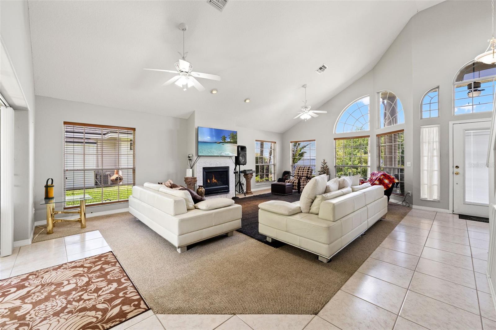 SUNSET RIDGE - Residential