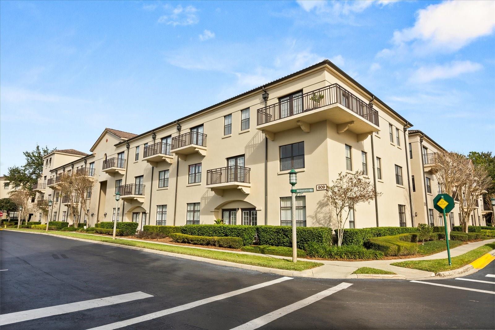 Welcome to Terraces at Celebration and this beautiful 2BD/2BA penthouse unit where you will enjoy comfortable living and dining spaces, split bedrooms, a well equipped kitchen and balcony with views of a small lake! Your kitchen has a closet pantry for ample storage and breakfast bar for casual dining or entertaining guests. Both bedrooms are both a great size and your bathrooms offer extended vanities and tub/shower combos. Tucked away off the dining space there is a built-in office nook for your home office needs! Grab your favorite beverage and head out onto the balcony for a great way to start or end your day - this community is filled with great green spaces and amenities! Enjoy all that Celebration has to offer. You are just minutes to I-4, US 192 and SR 417 for an easy commute to local attractions. If you are seeking a timeless, beautifully designed home located just steps away from every prime location in Celebration, look no further!