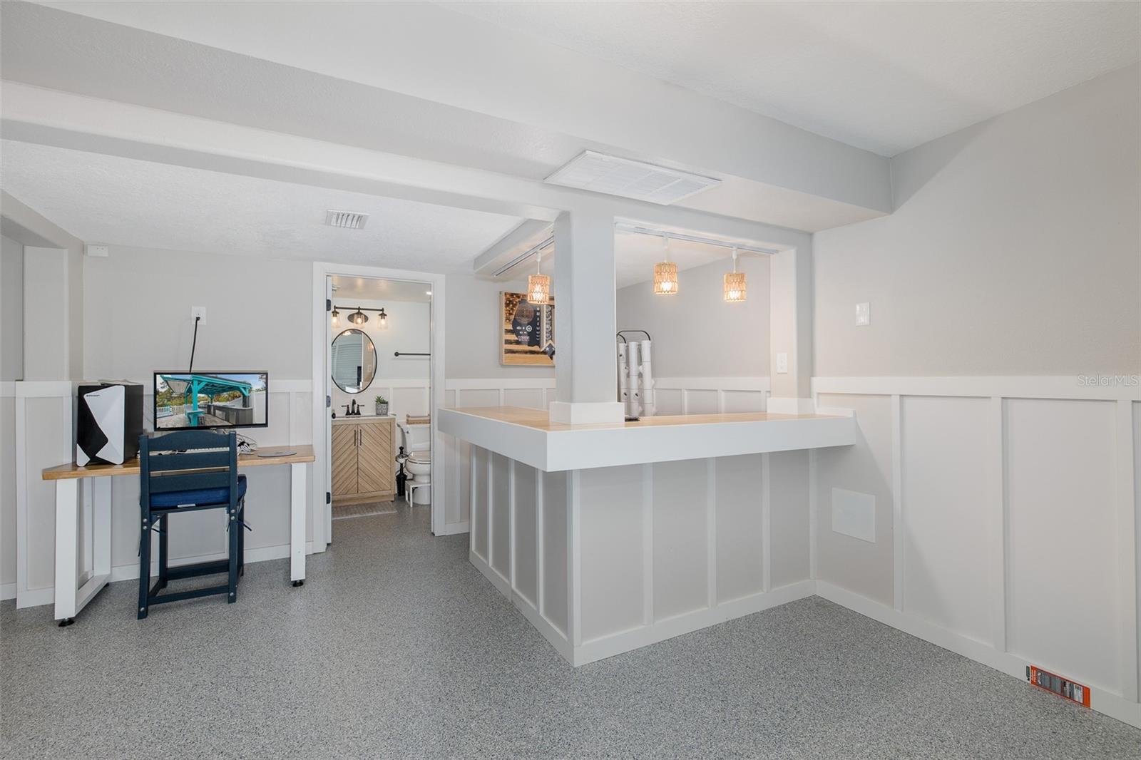 MARTHAS VINEYARD - Residential