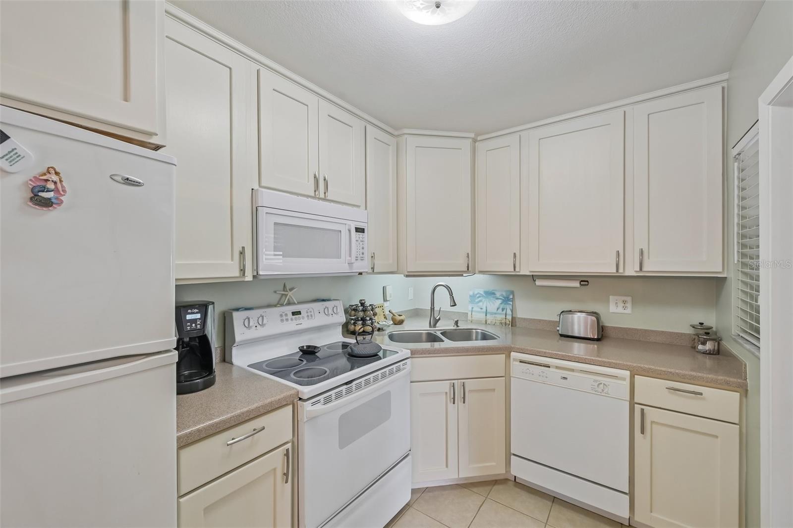 DESOTO SQUARE VILLAS PH I - Residential