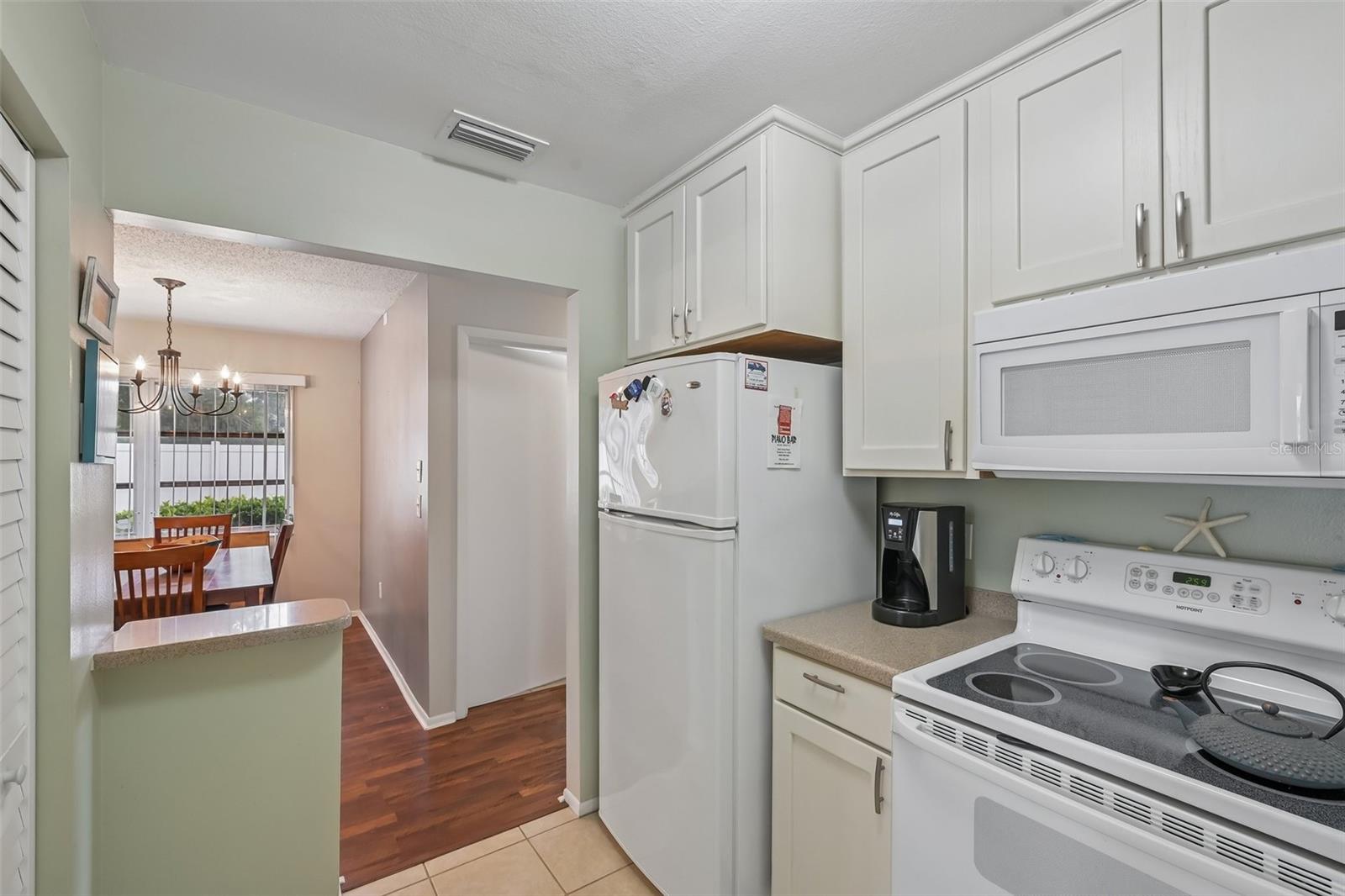 DESOTO SQUARE VILLAS PH I - Residential