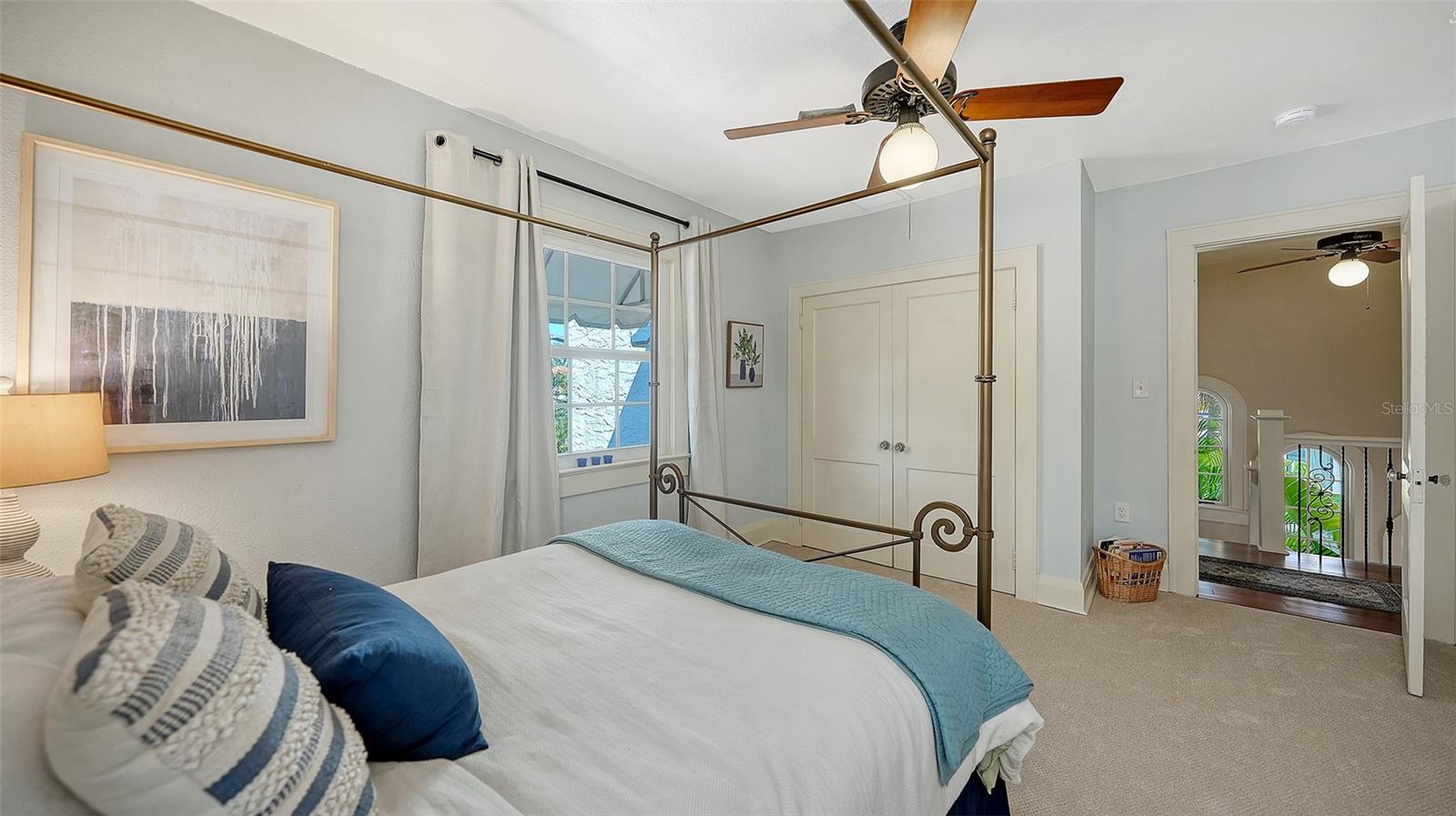 SAPPHIRE SHORES - Residential