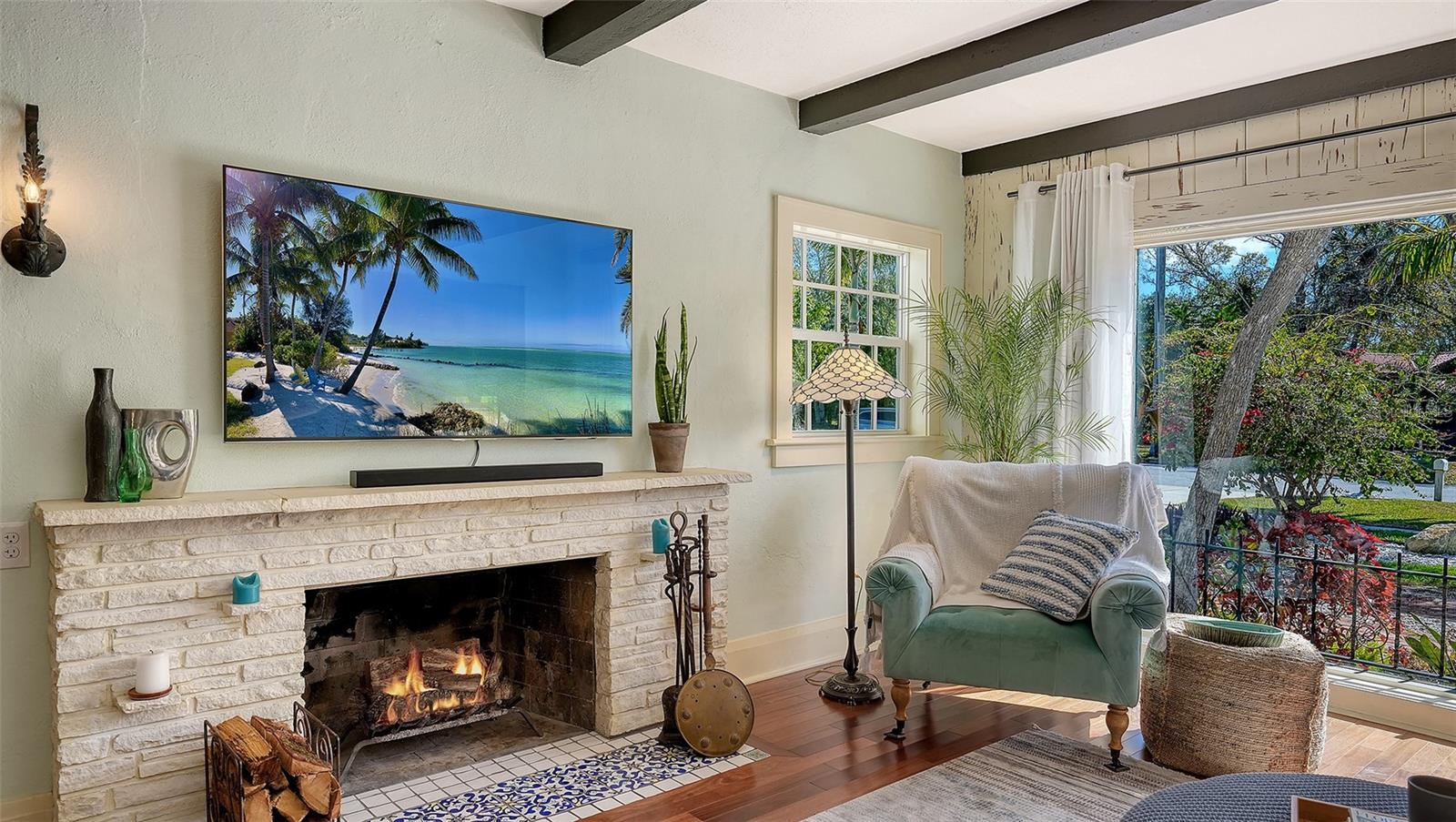 SAPPHIRE SHORES - Residential