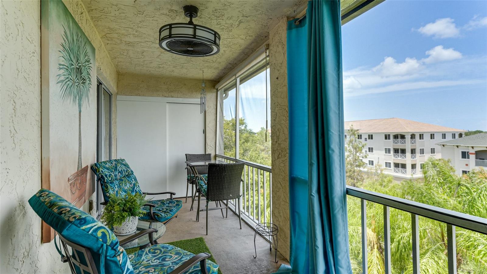 BAYSHORE ON THE LAKE CONDOMINIUM - Residential