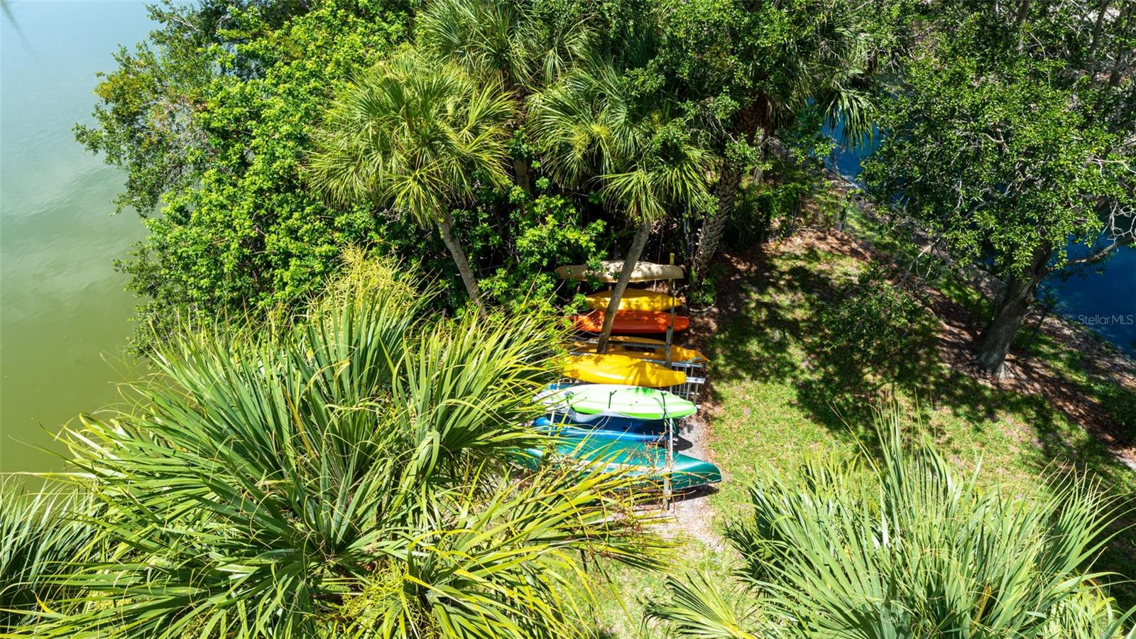 BAYSHORE ON THE LAKE CONDOMINIUM - Residential