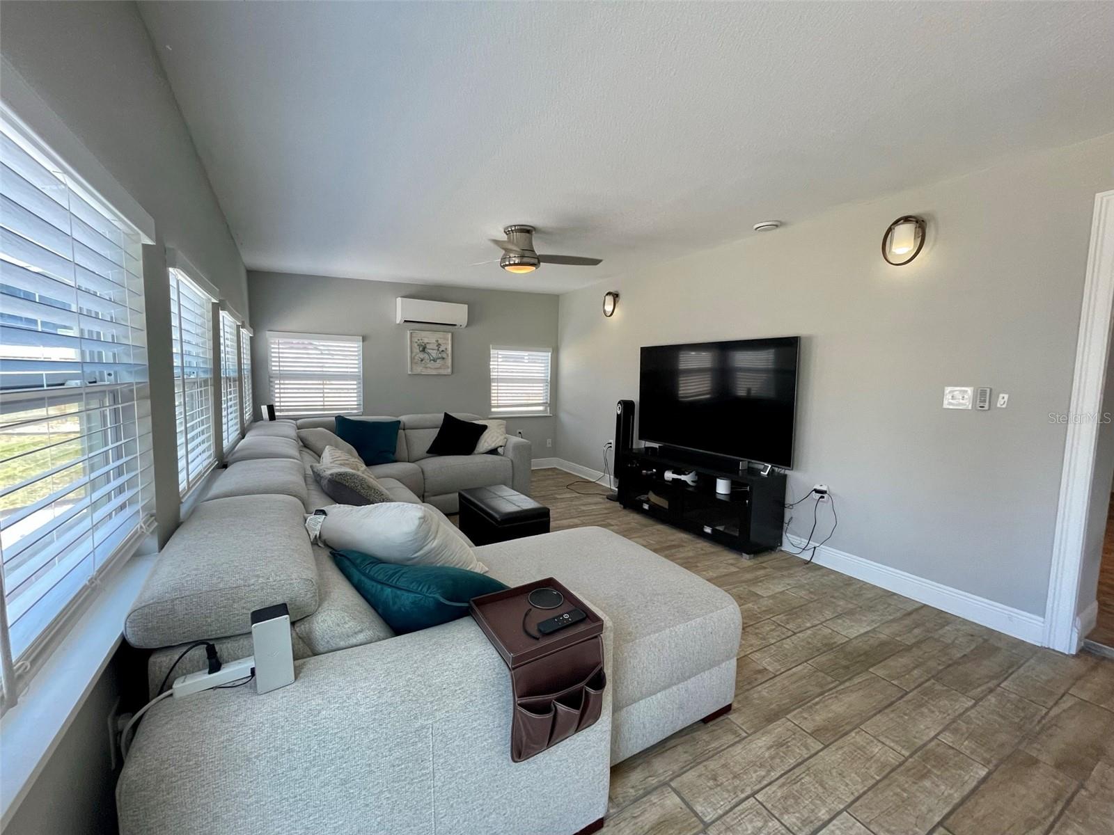ROBINSON HEIGHTS SUB - Residential Lease