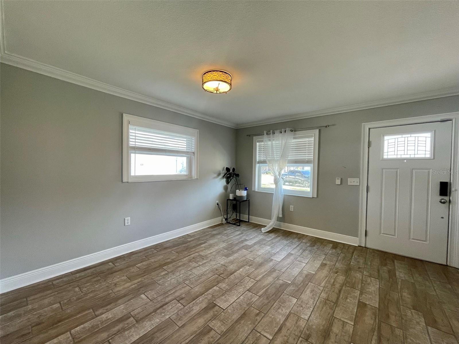 ROBINSON HEIGHTS SUB - Residential Lease