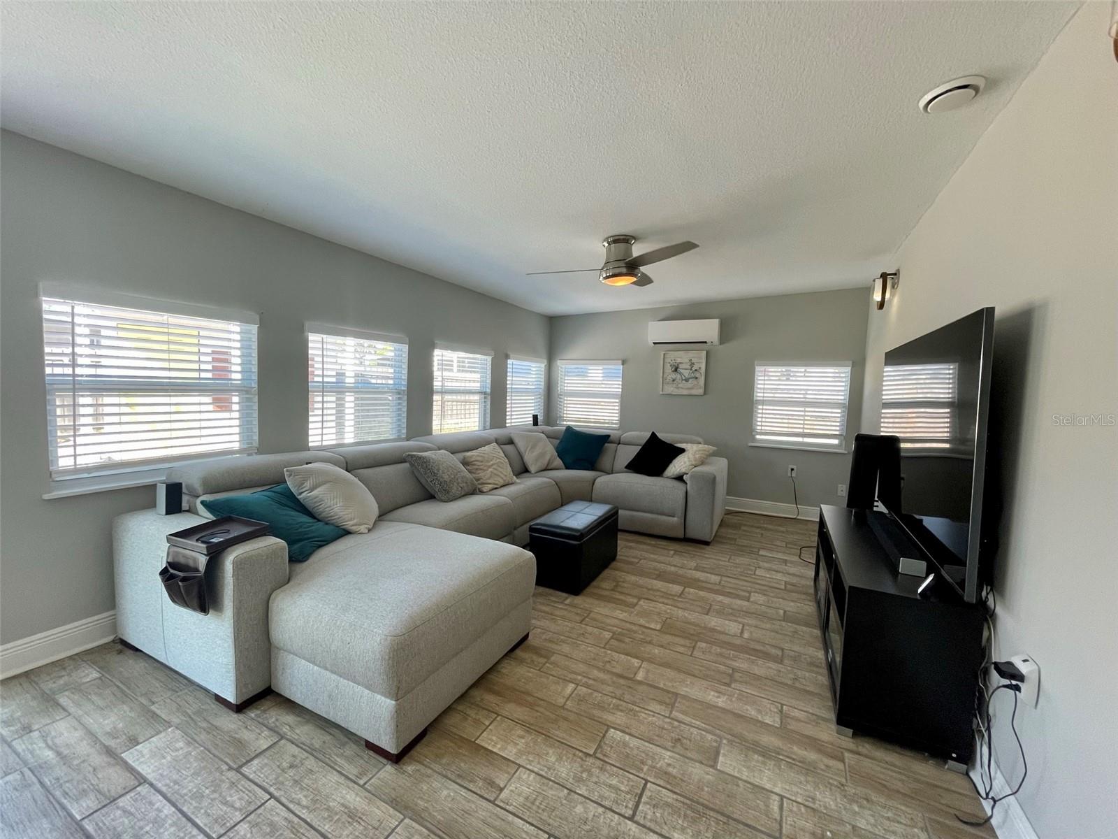 ROBINSON HEIGHTS SUB - Residential Lease