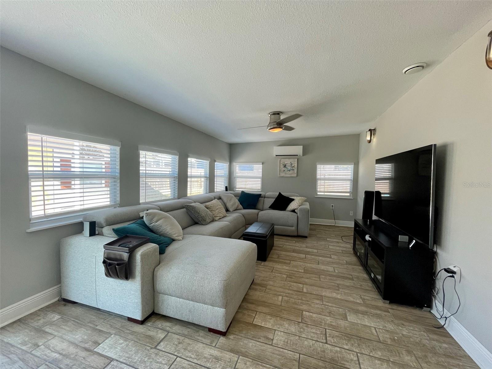 ROBINSON HEIGHTS SUB - Residential Lease