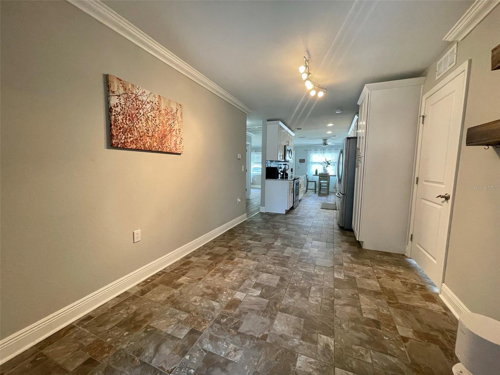 ROBINSON HEIGHTS SUB - Residential Lease