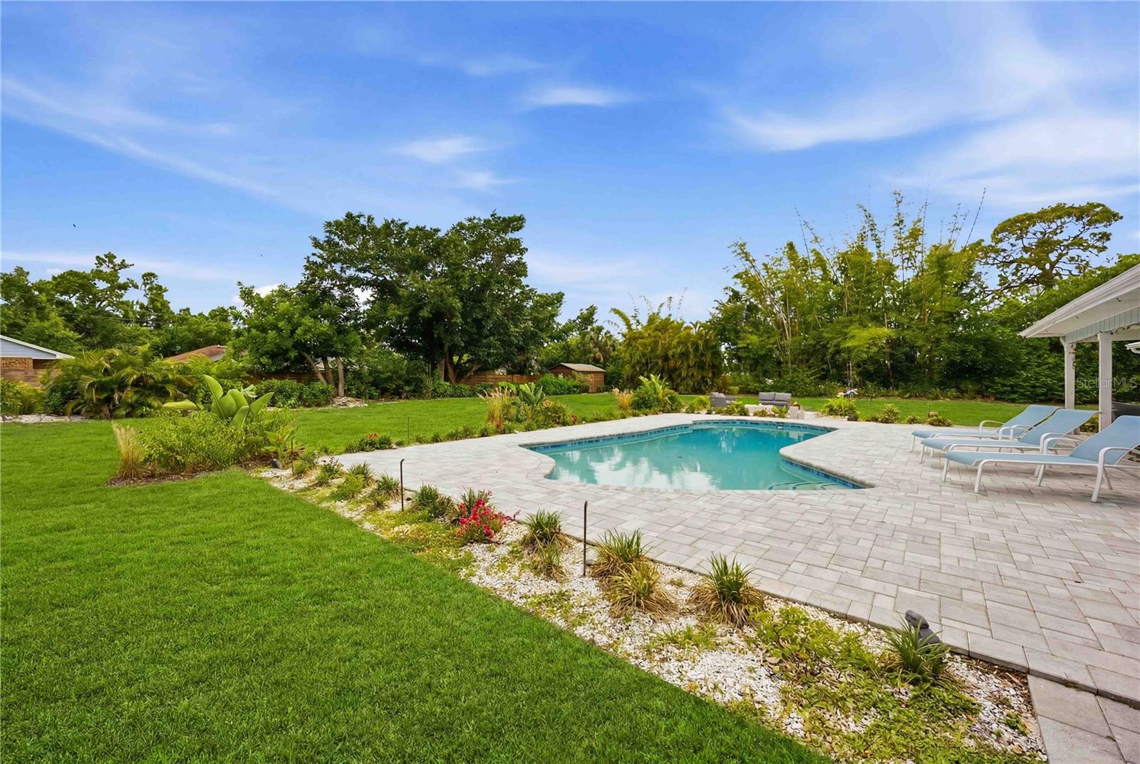 MANASOTA GARDENS - Residential