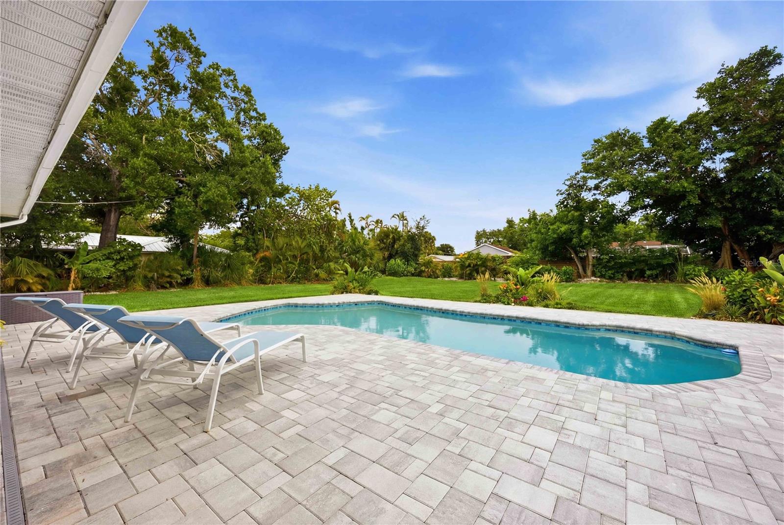 MANASOTA GARDENS - Residential