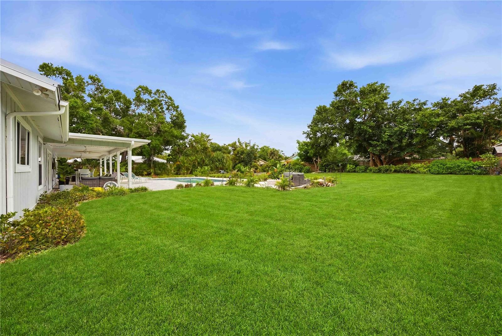 MANASOTA GARDENS - Residential