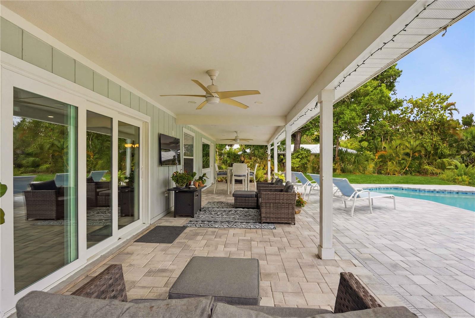 MANASOTA GARDENS - Residential