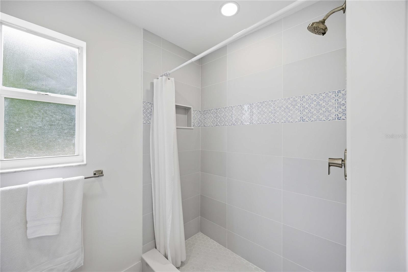 MANASOTA GARDENS - Residential