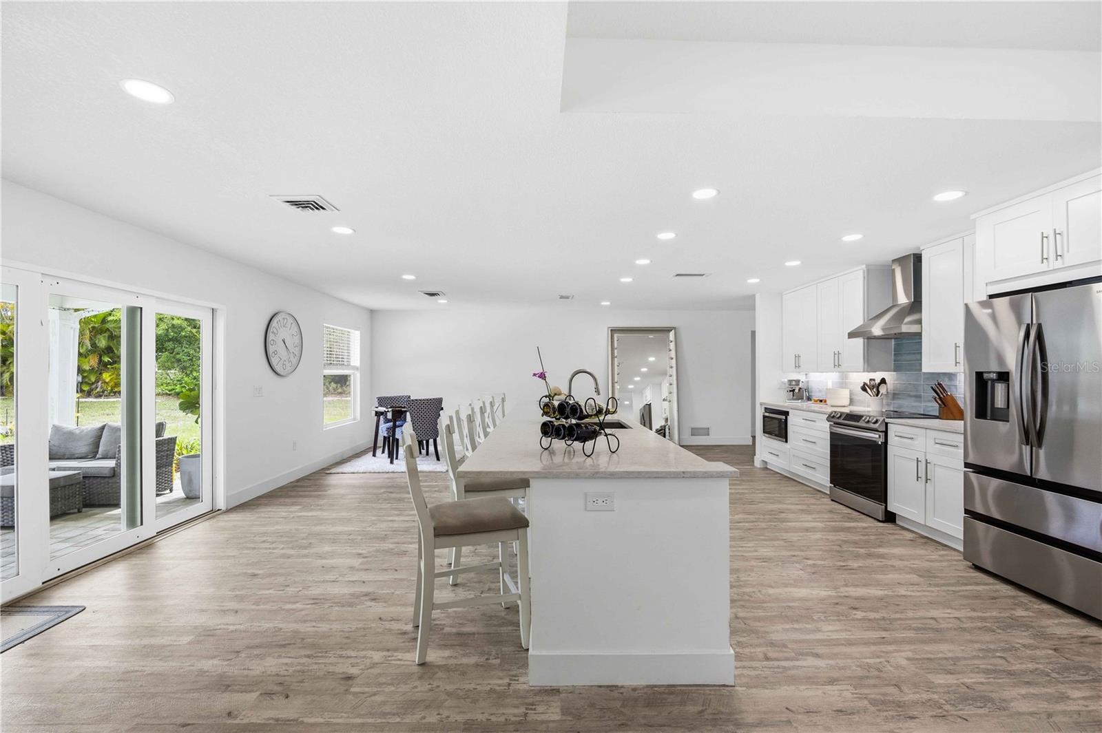 MANASOTA GARDENS - Residential