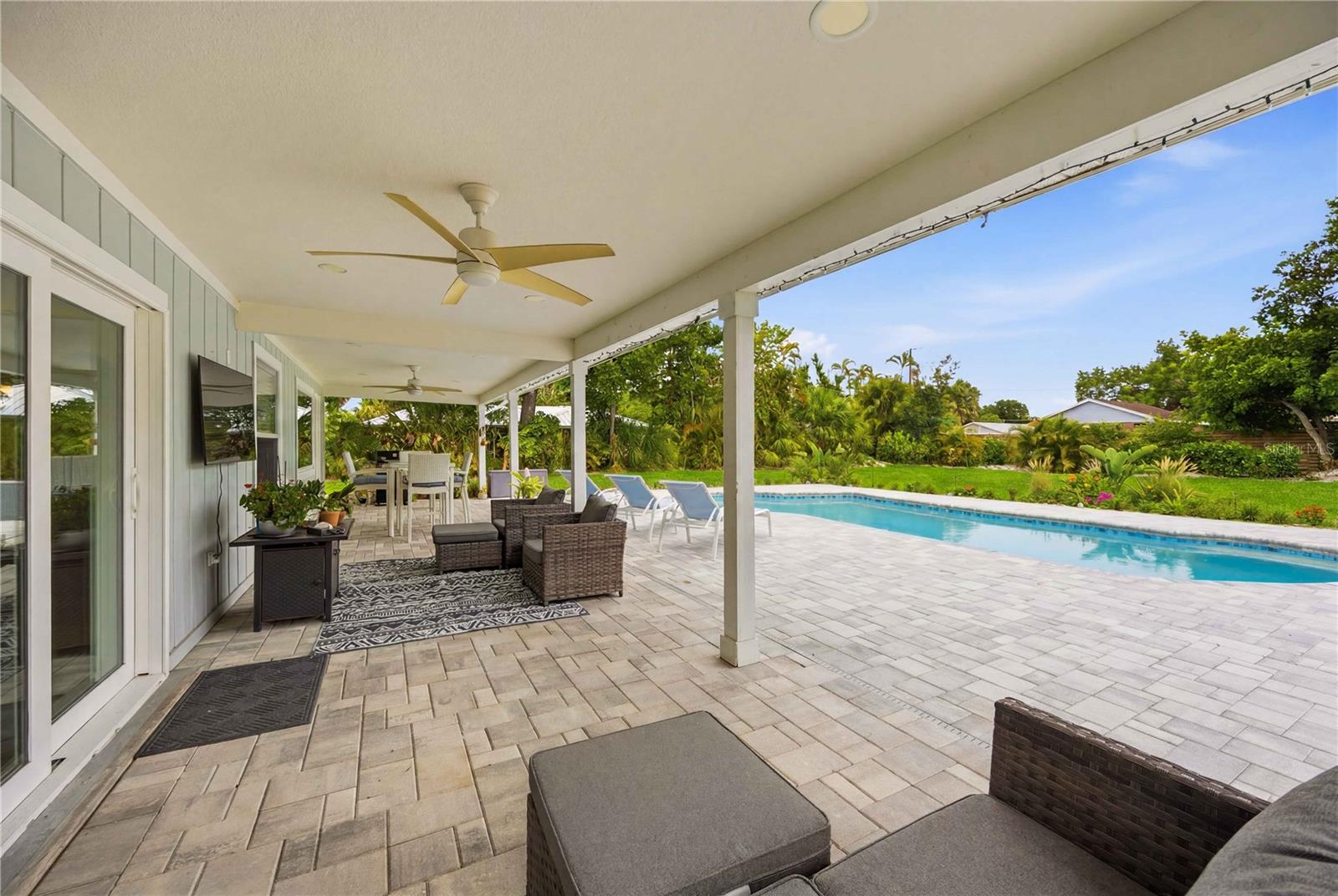 MANASOTA GARDENS - Residential