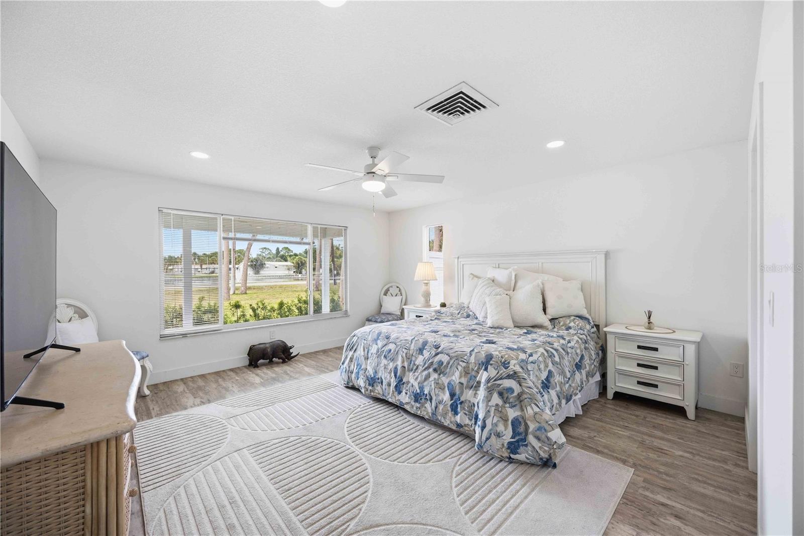 MANASOTA GARDENS - Residential