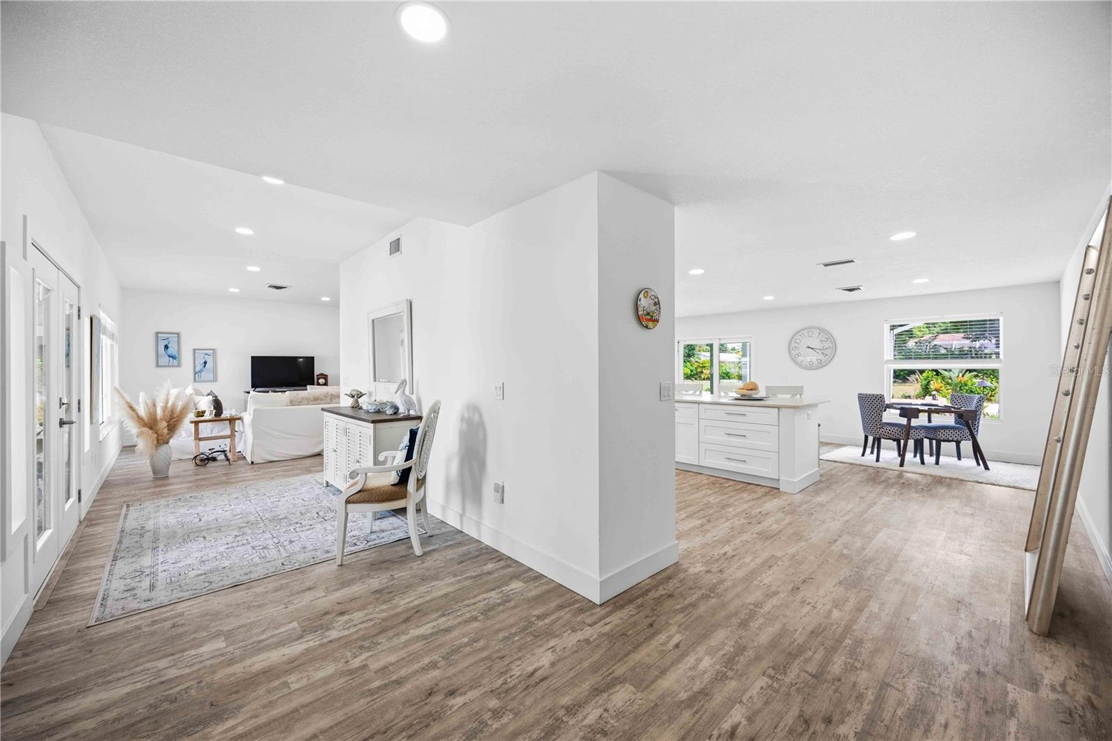 MANASOTA GARDENS - Residential