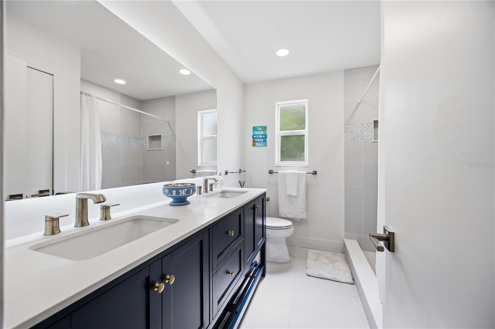 MANASOTA GARDENS - Residential