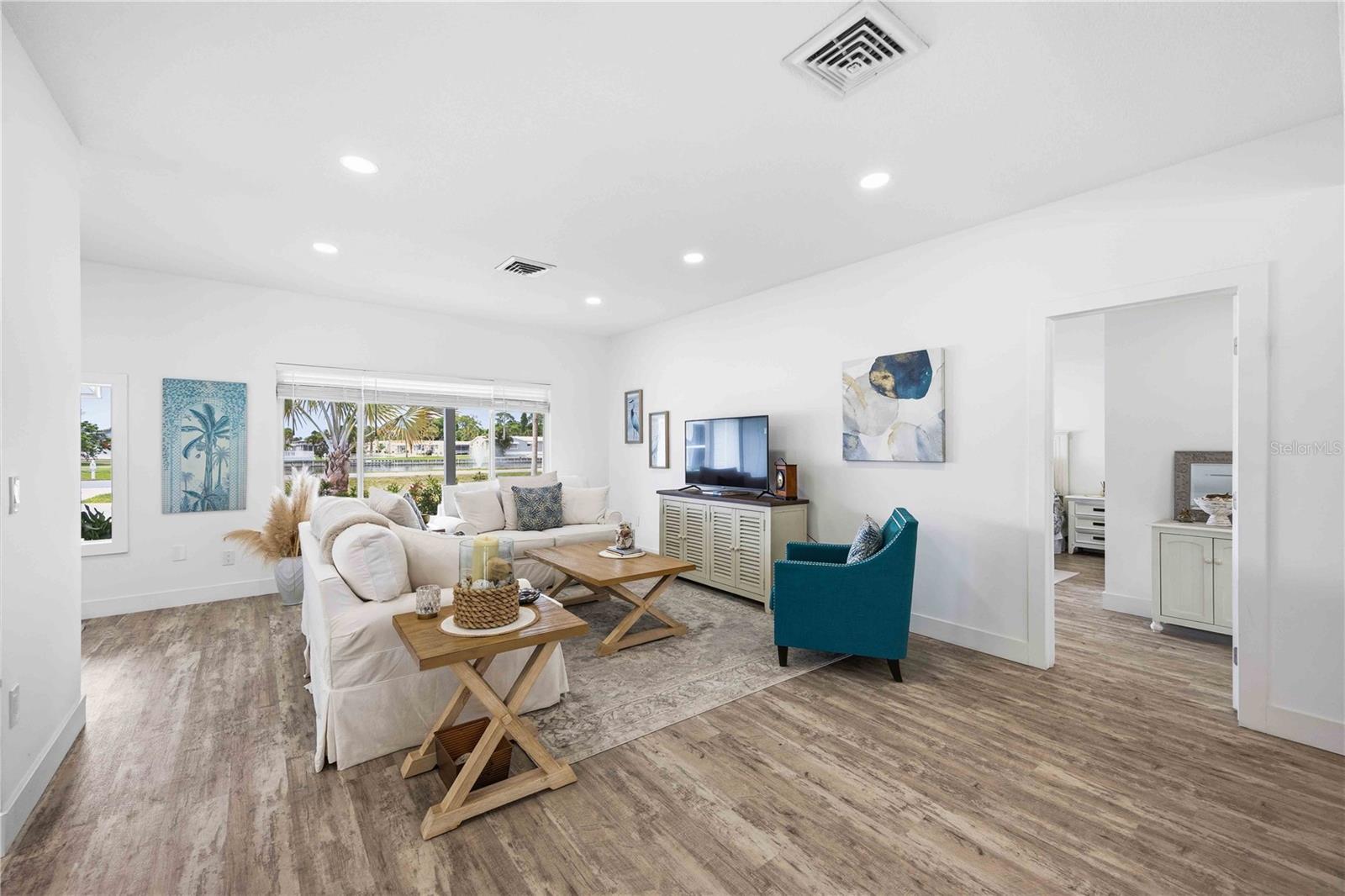 MANASOTA GARDENS - Residential