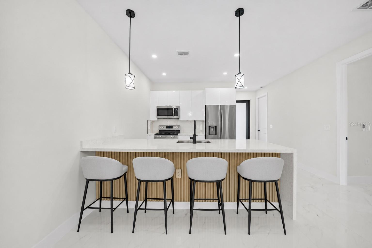 CAPE CORAL - Residential Income