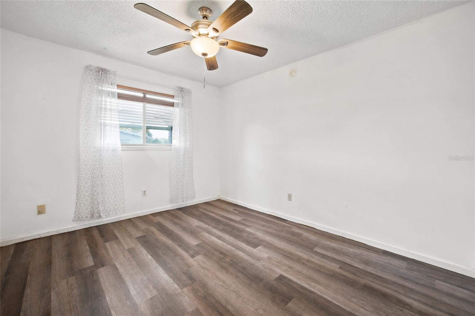 PINE RUN ESTATE - Residential
