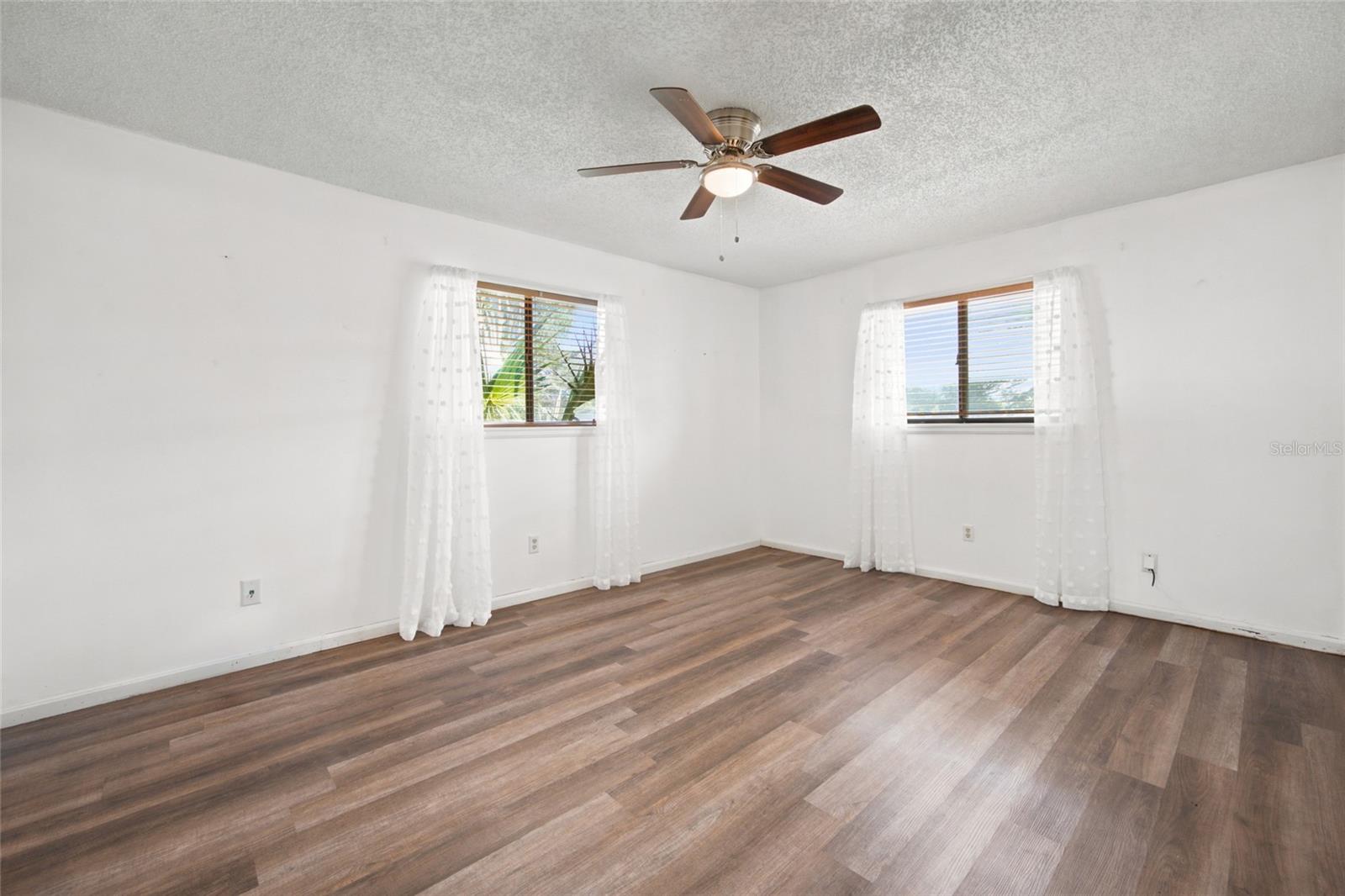 PINE RUN ESTATE - Residential