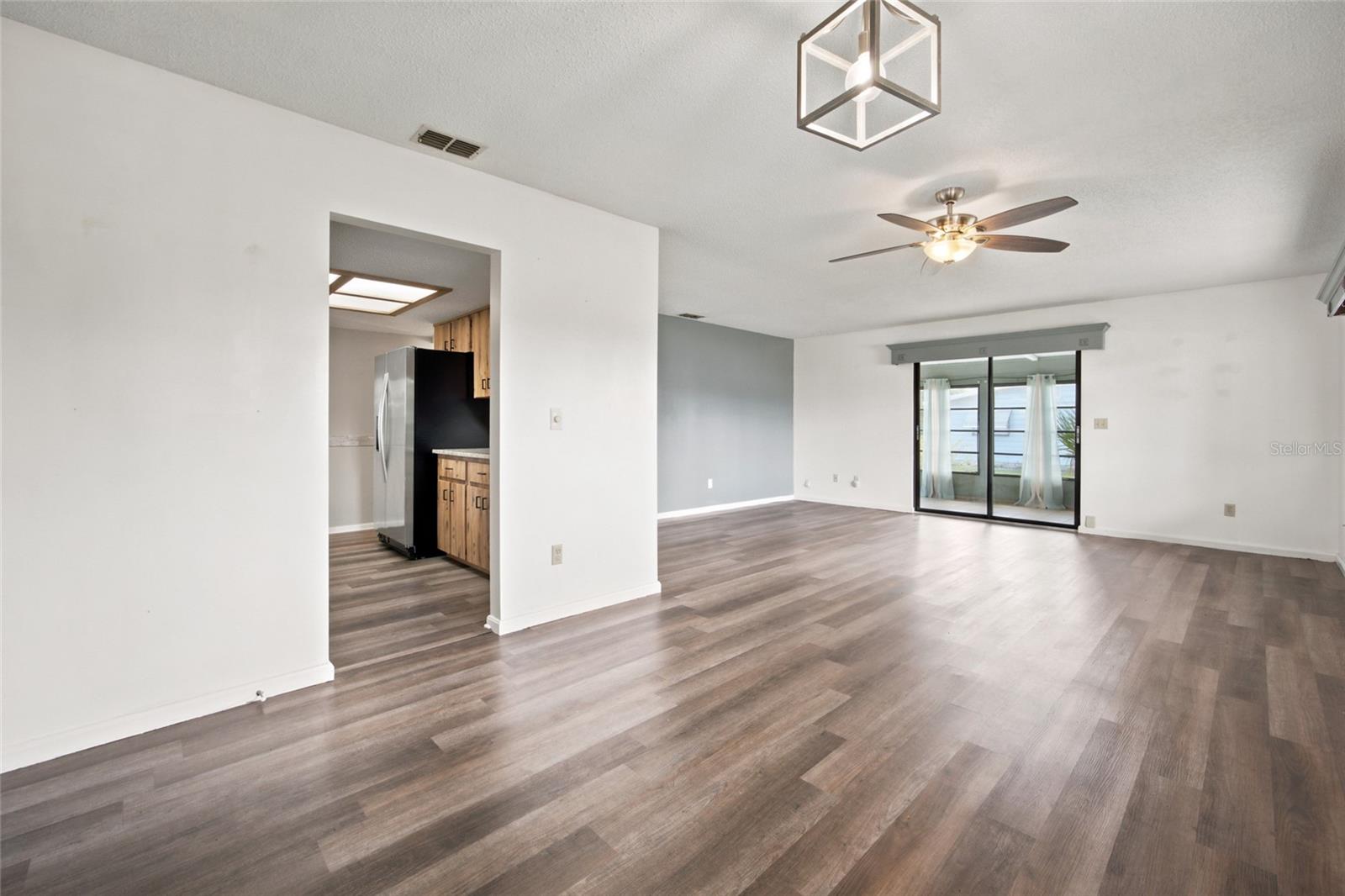 PINE RUN ESTATE - Residential