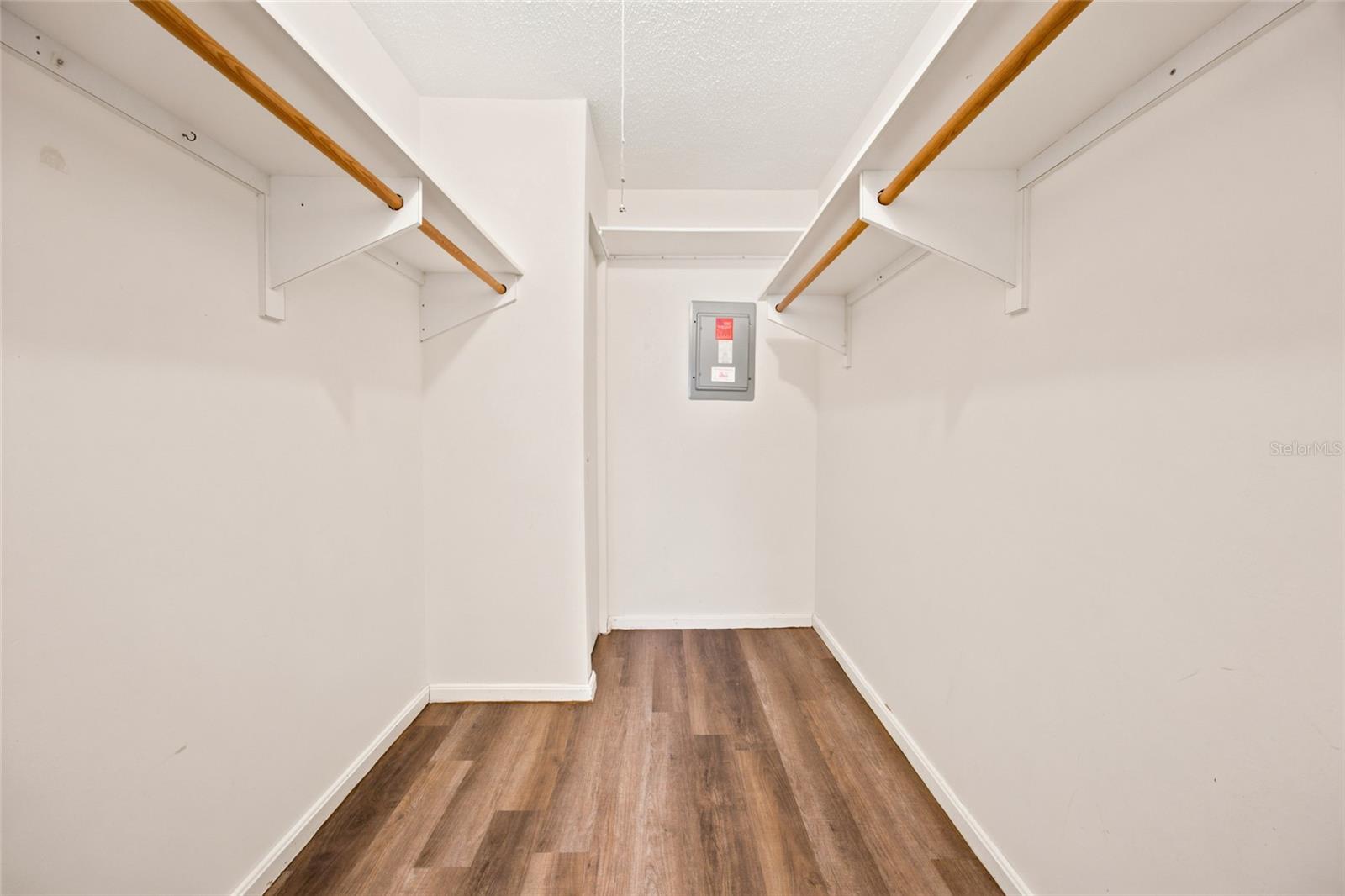PINE RUN ESTATE - Residential