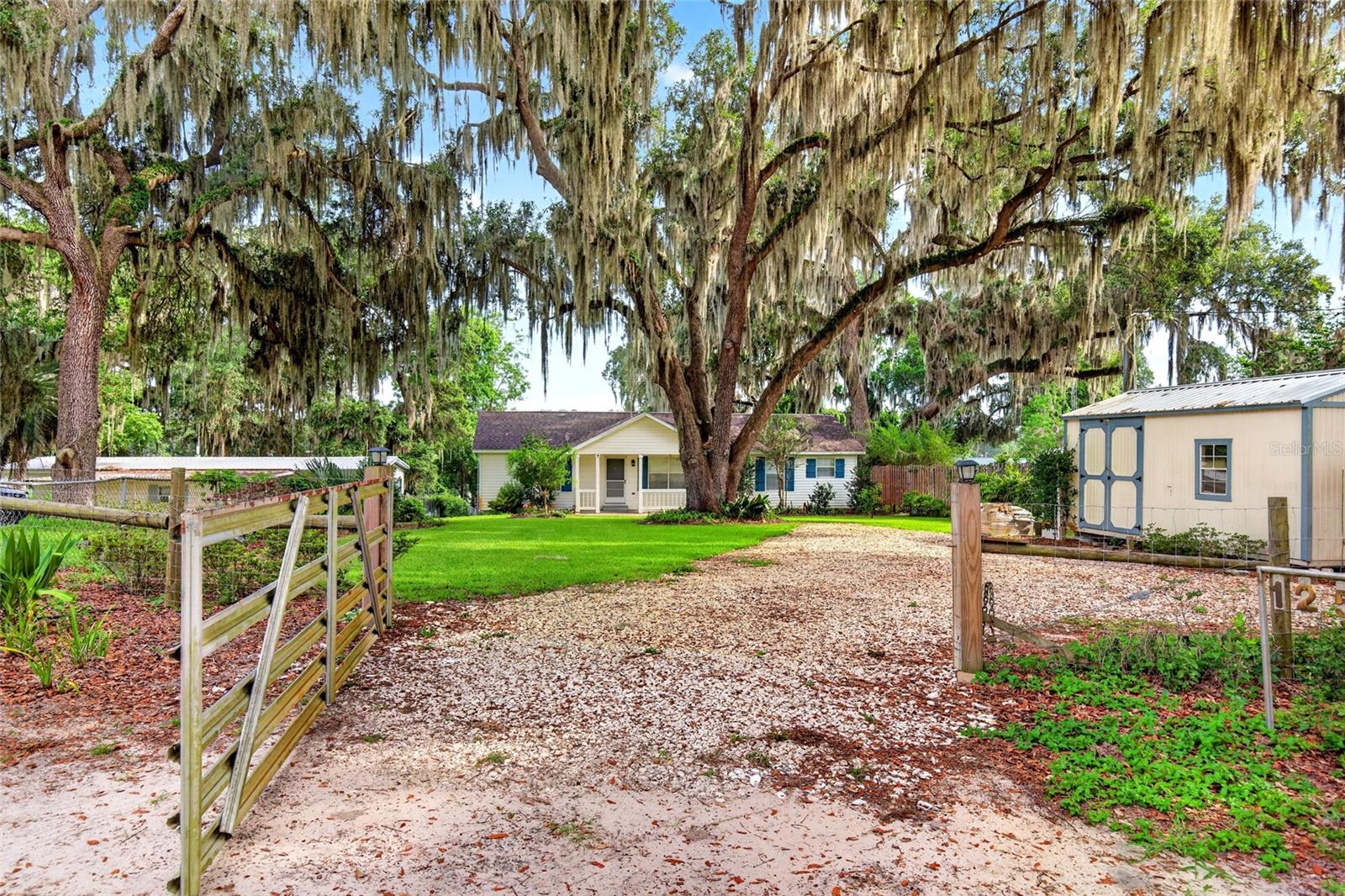 LITTLE ORANGE LAKE - Residential