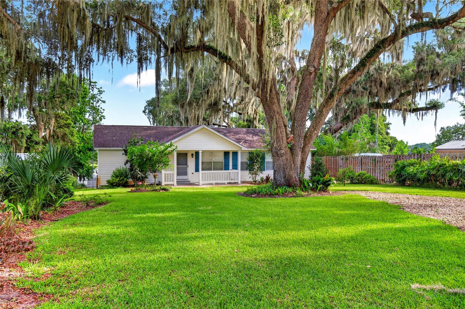 LITTLE ORANGE LAKE - Residential