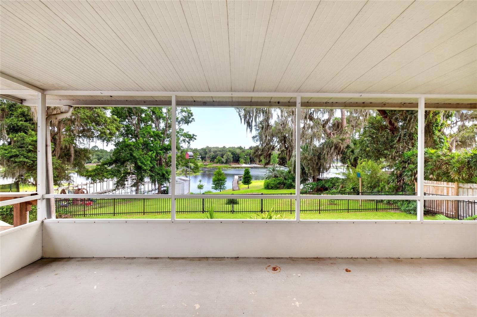 LITTLE ORANGE LAKE - Residential