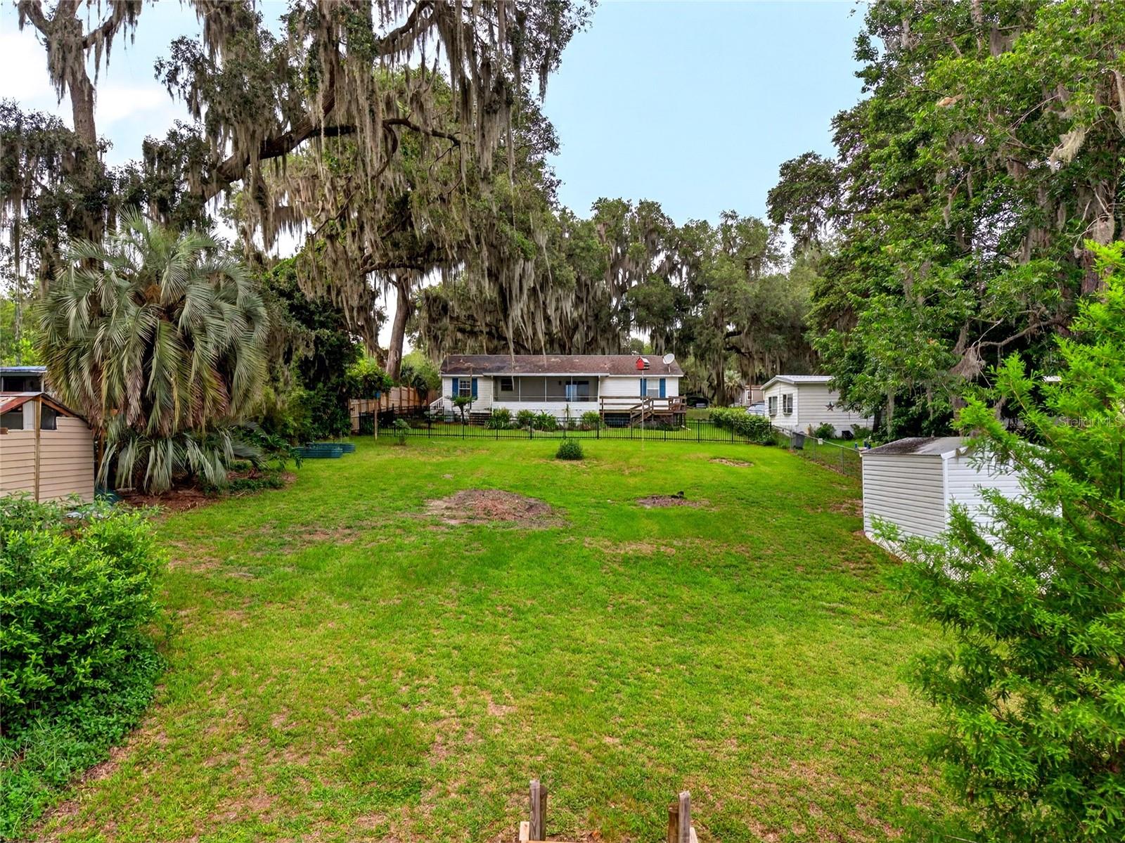 LITTLE ORANGE LAKE - Residential
