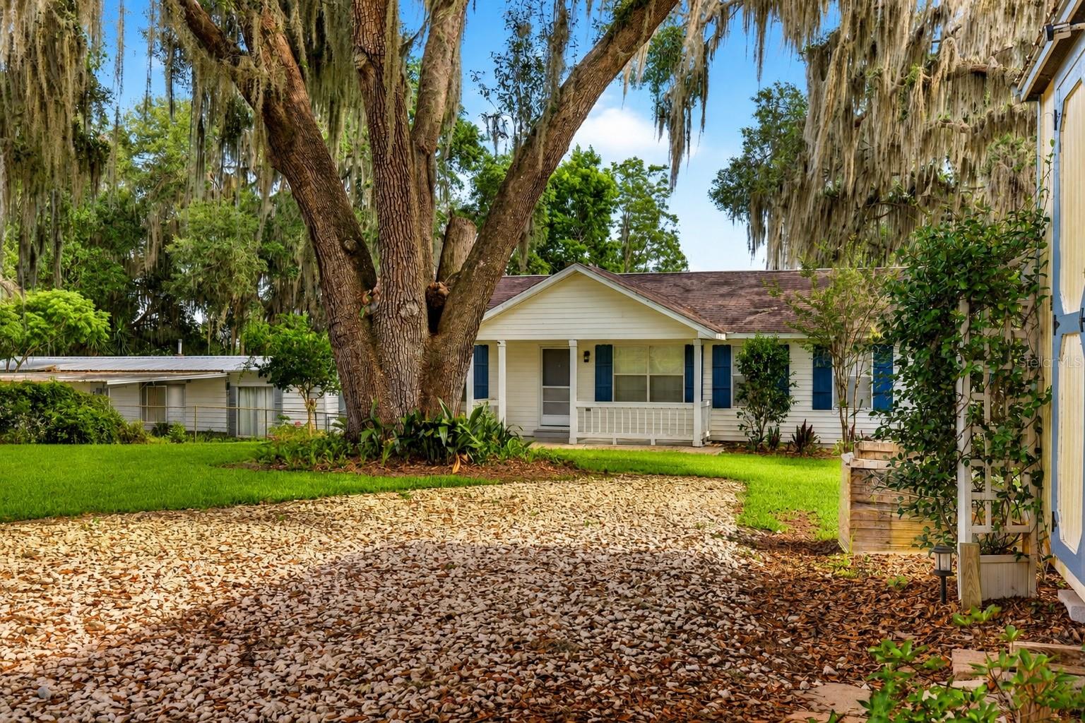 LITTLE ORANGE LAKE - Residential