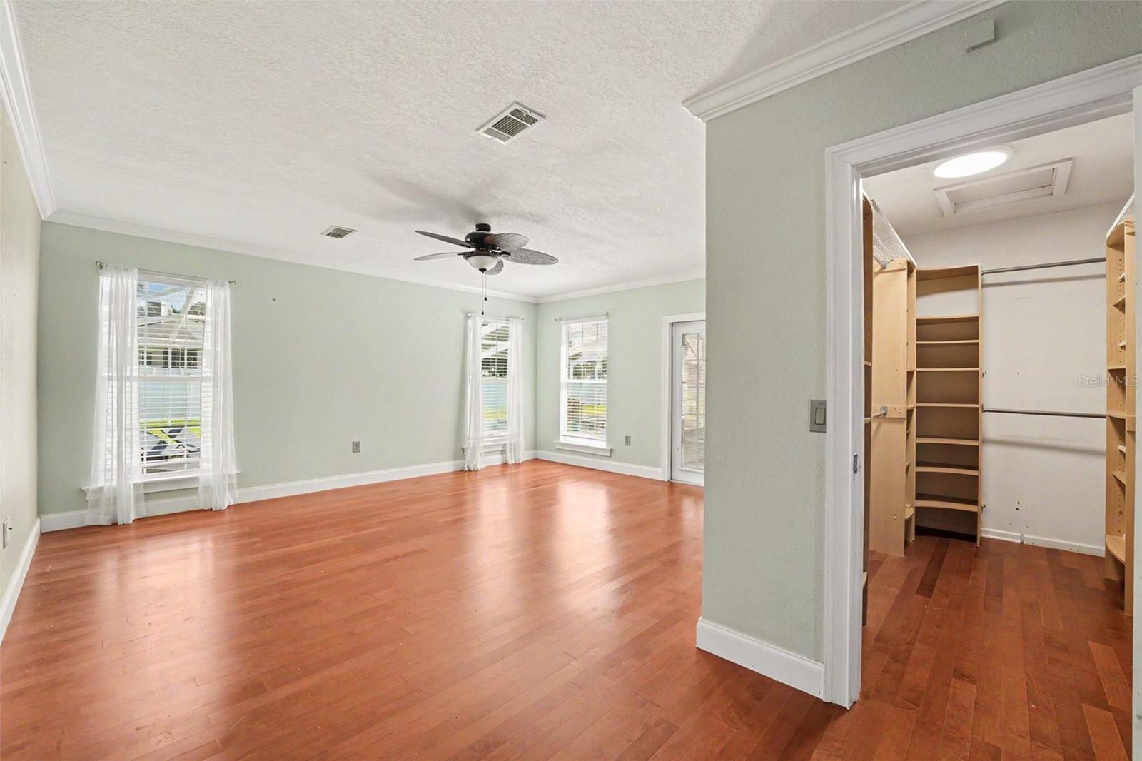 SYLVANA ACRES - Residential