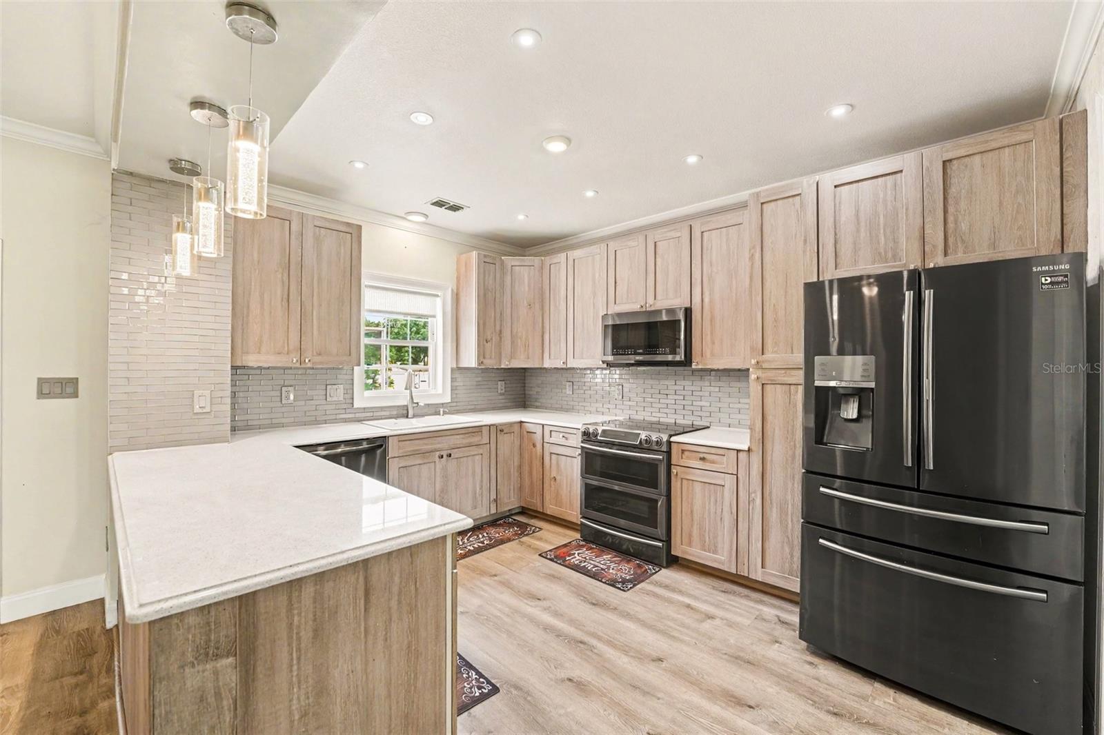 SYLVANA ACRES - Residential