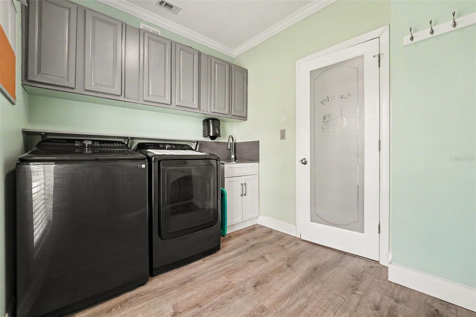 SYLVANA ACRES - Residential