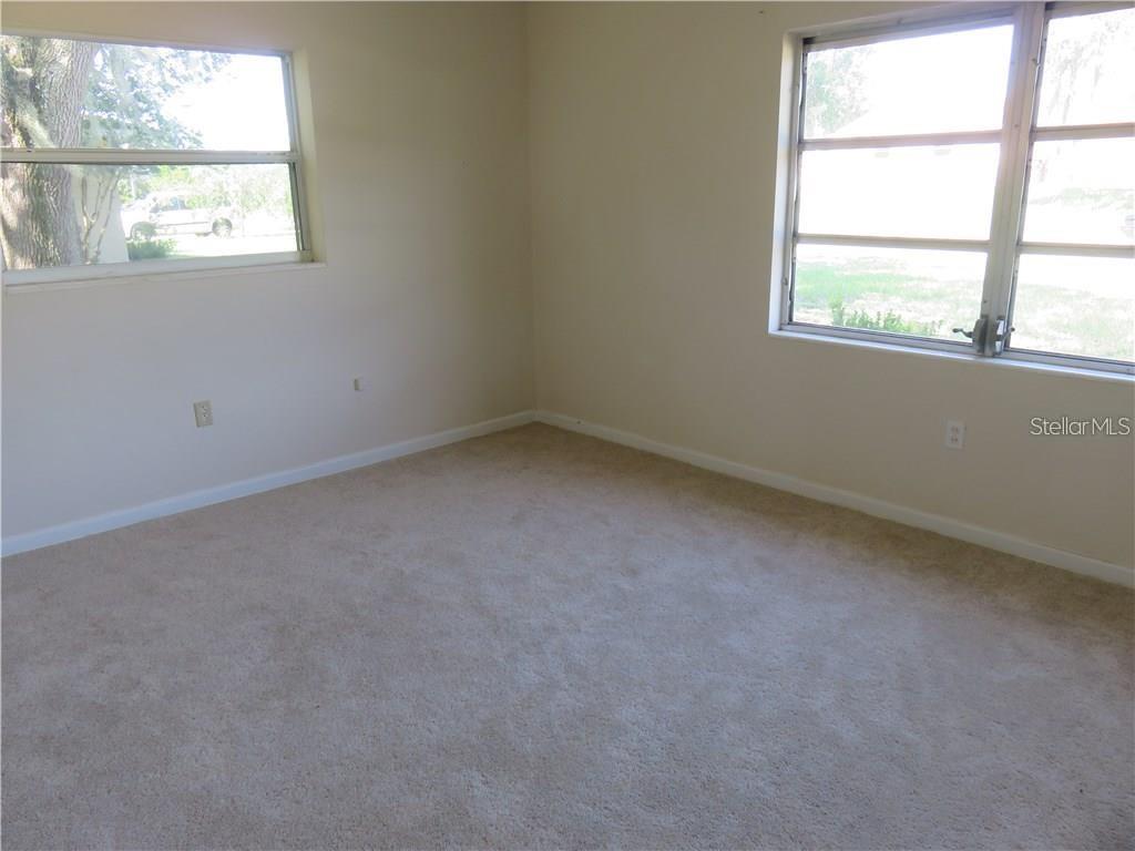 WOODLAND HILLS - Residential