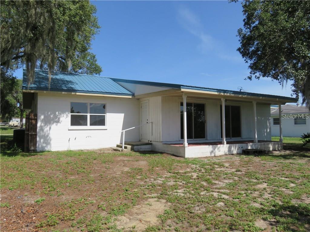 WOODLAND HILLS - Residential