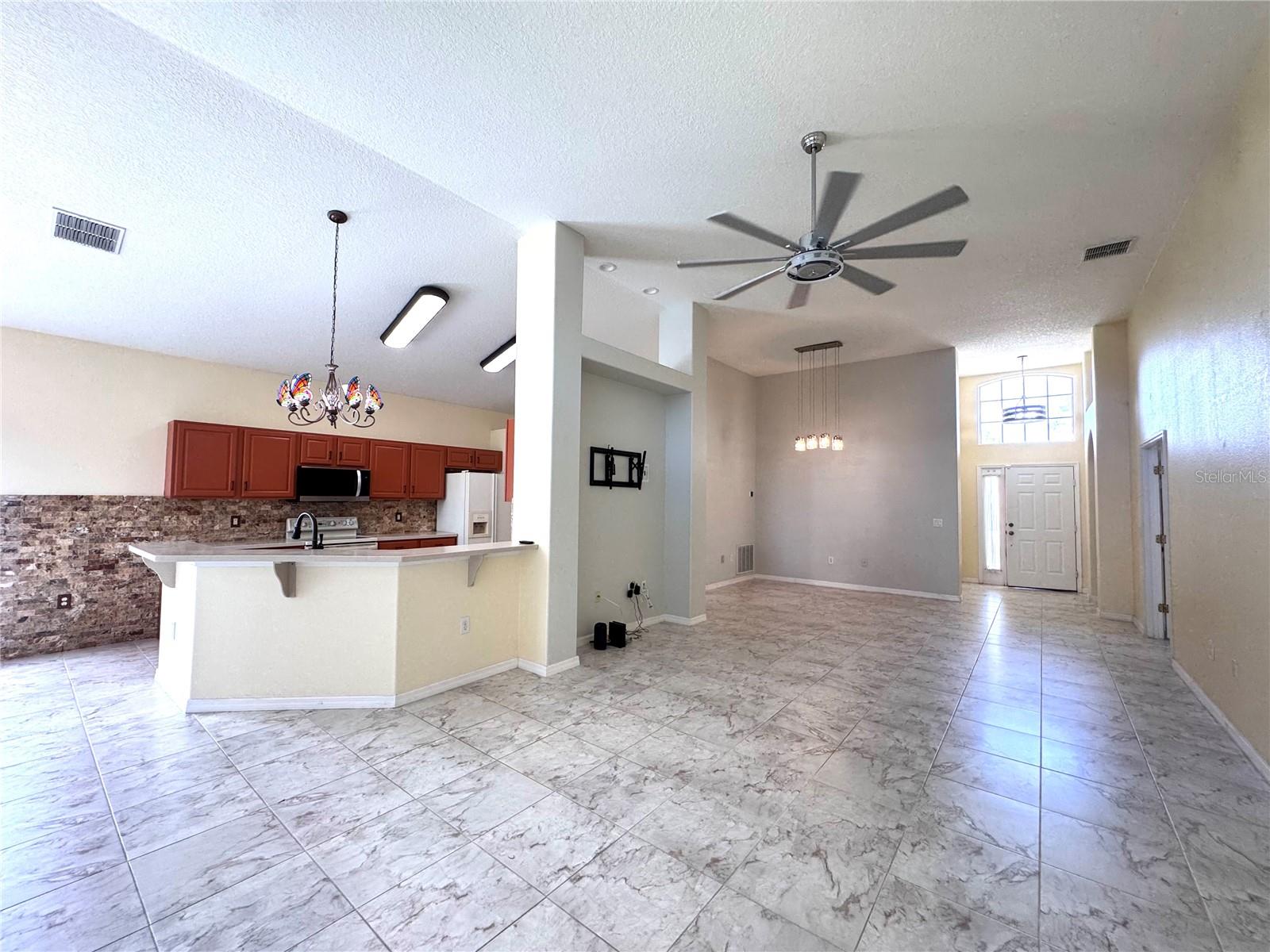 RIDGEWOOD LAKES VILLAGE 04A - Residential Lease