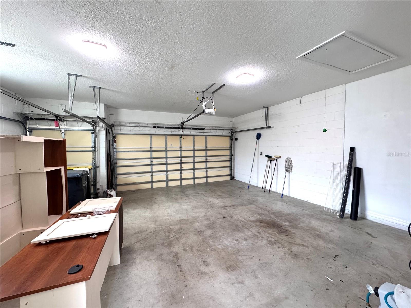 RIDGEWOOD LAKES VILLAGE 04A - Residential Lease