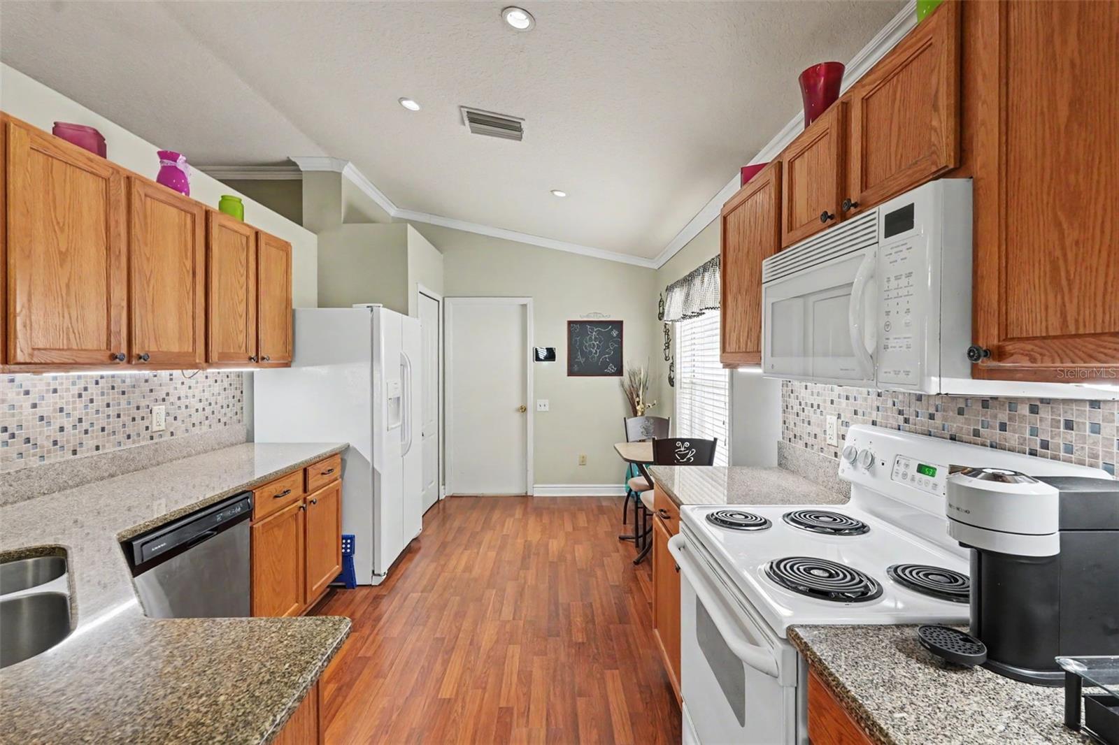 SOUTH POINTE PH 8 - Residential