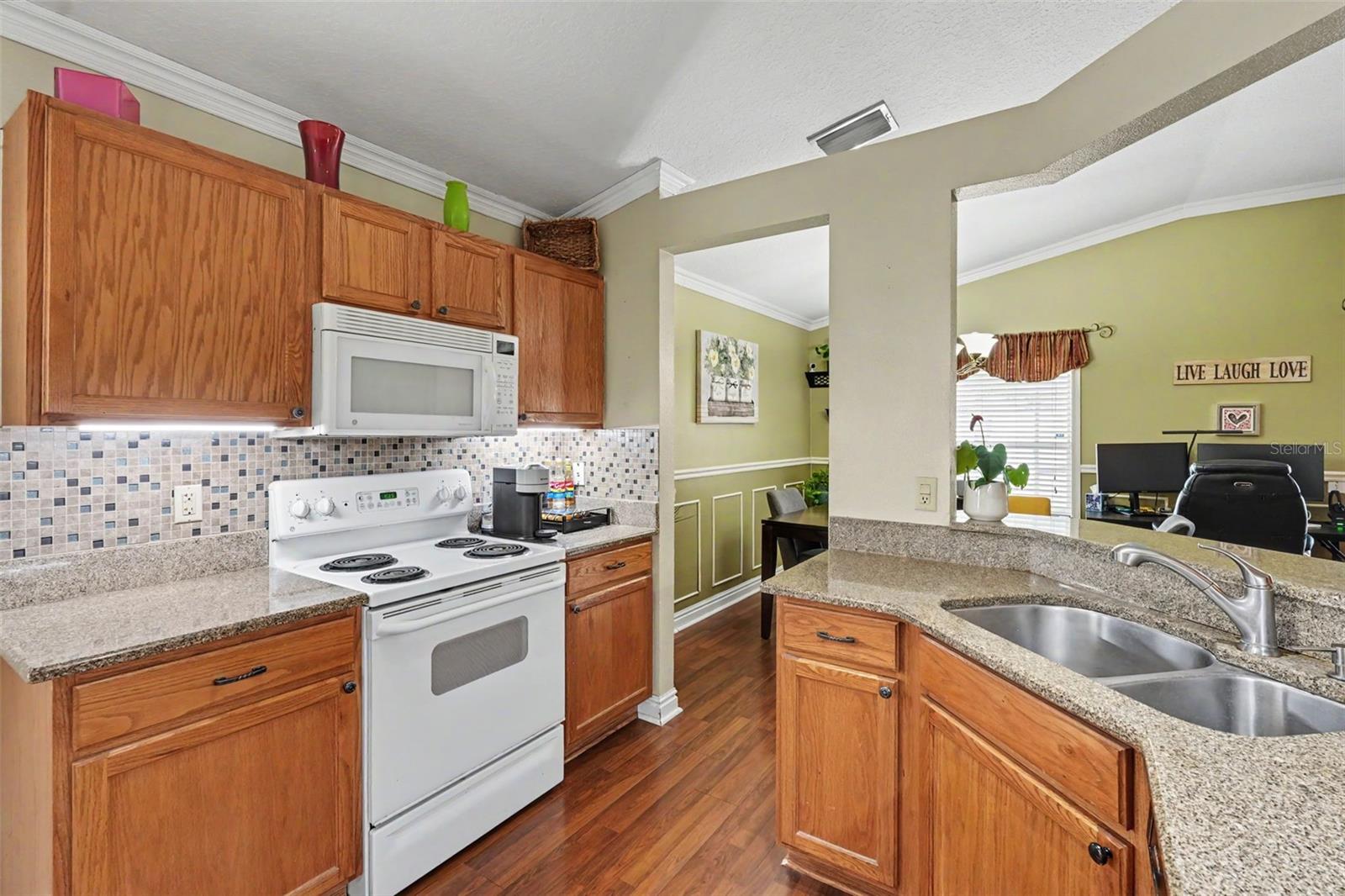 SOUTH POINTE PH 8 - Residential