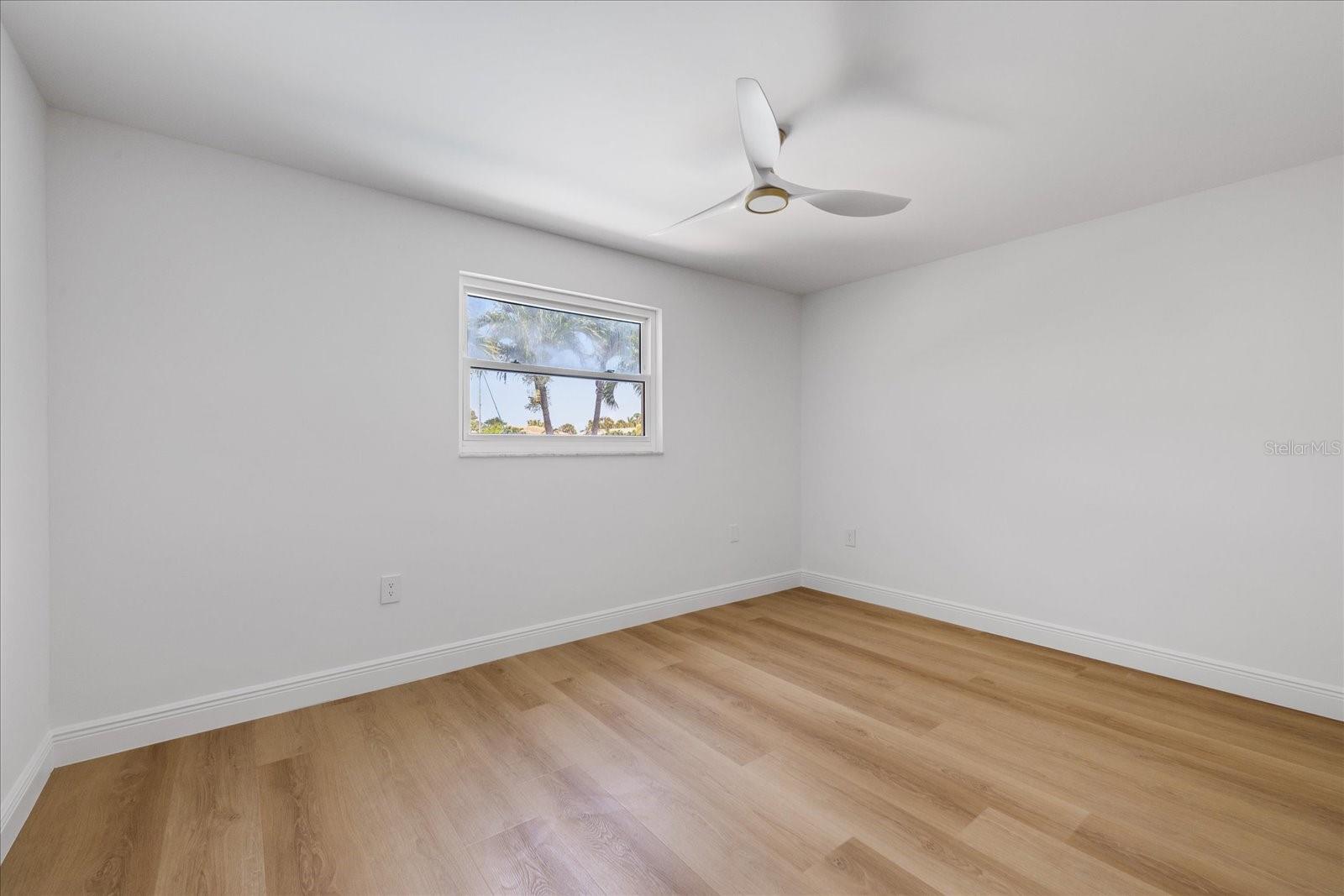 BROADWATER UNIT 2 BLK P - Residential
