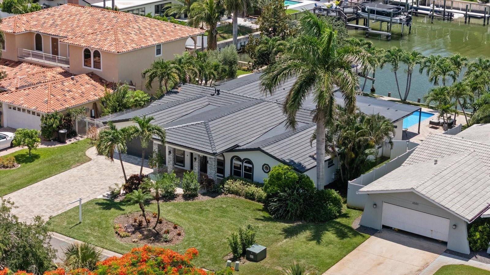 BROADWATER UNIT 2 BLK P - Residential