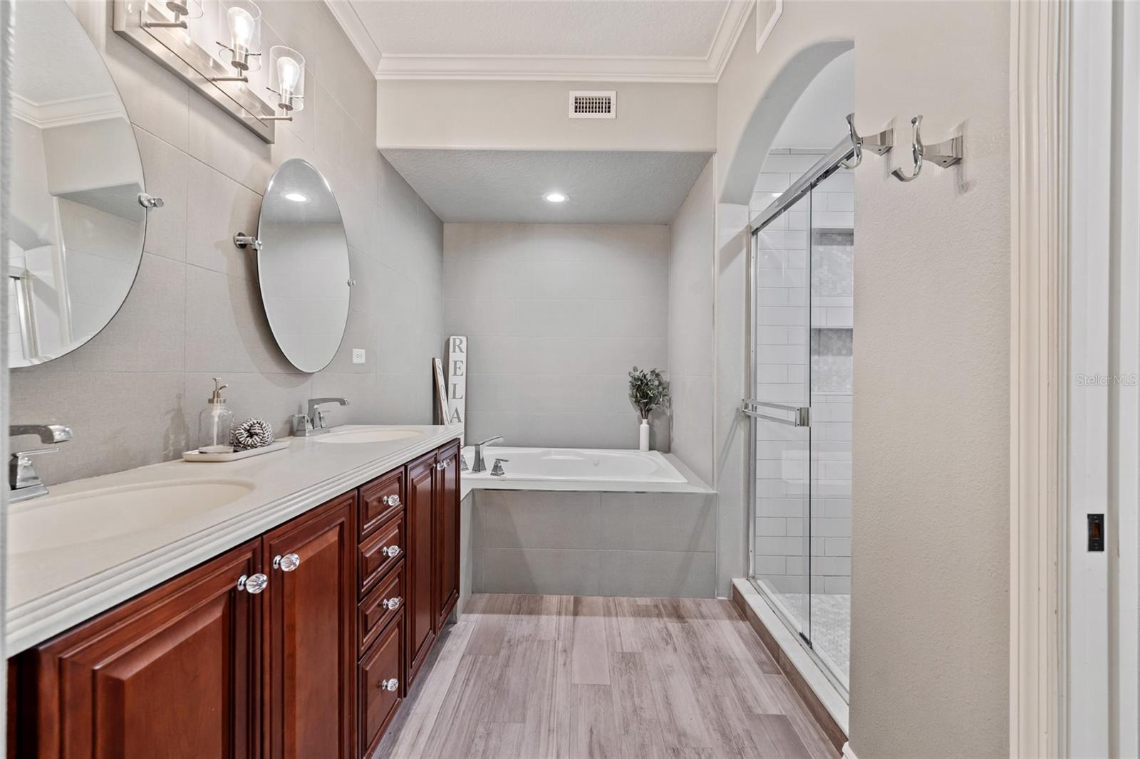 BALDWIN PARK - Residential